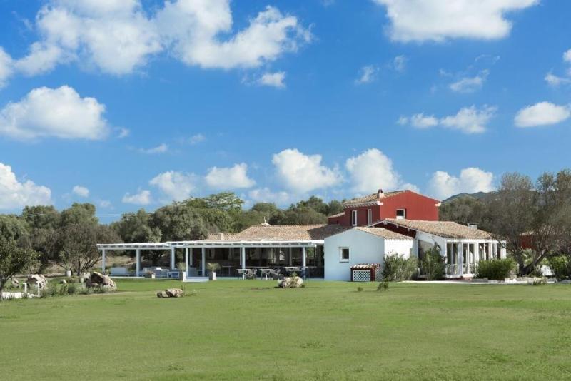 Li Neuli Country Club San Pantaleo Exterior foto