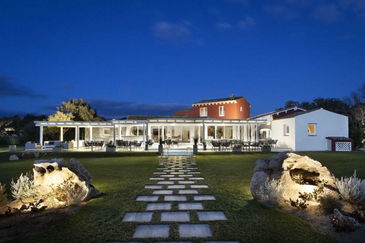 Li Neuli Country Club San Pantaleo Exterior foto