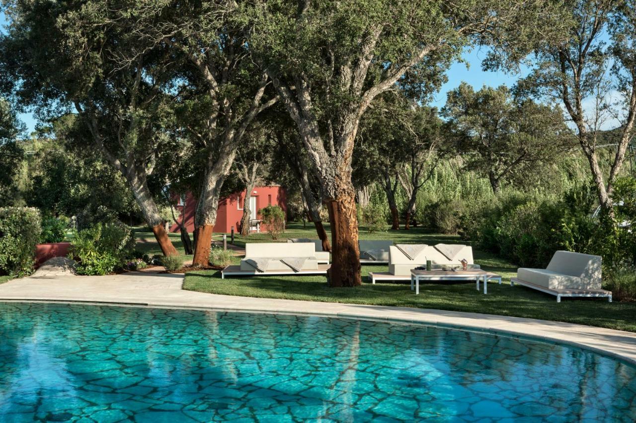 Li Neuli Country Club San Pantaleo Exterior foto